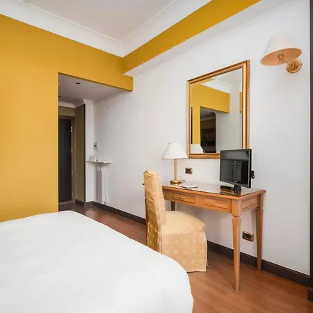 Parco Tirreno Apartment-zeno 44 公寓