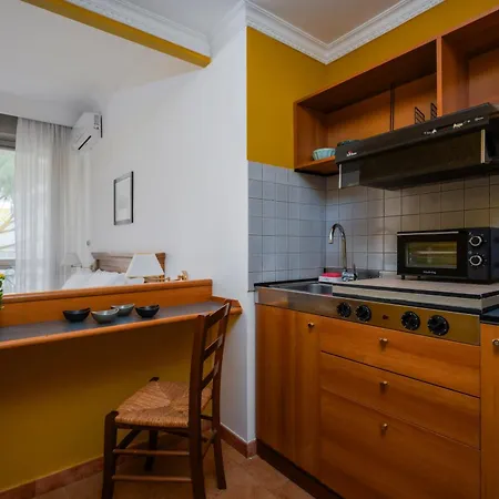 Parco Tirreno Apartment-zeno 44 公寓