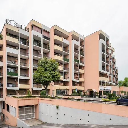 Parco Tirreno Apartment-zeno 44 公寓 罗马